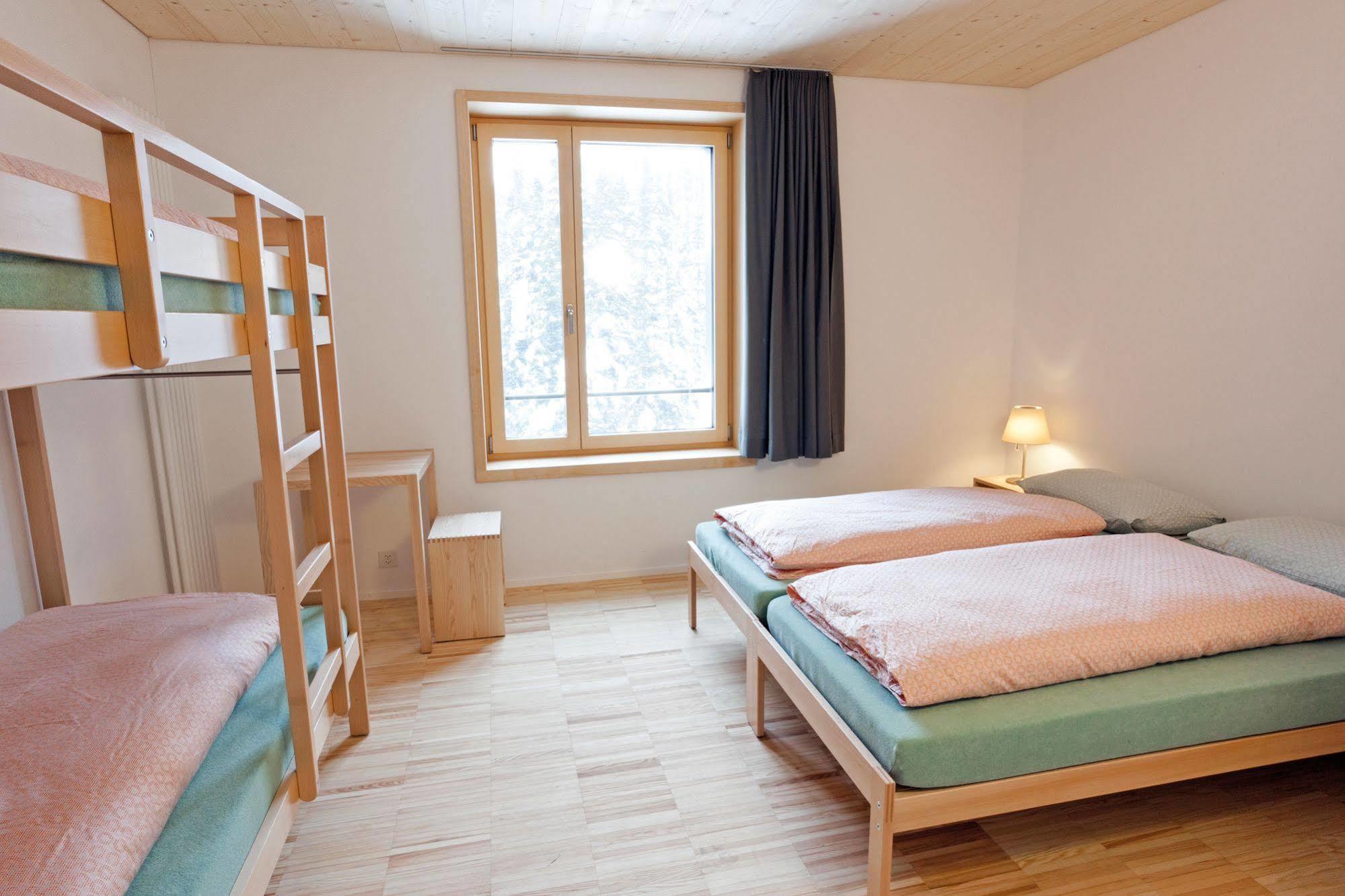 St. Moritz Youth Hostel Eksteriør bilde